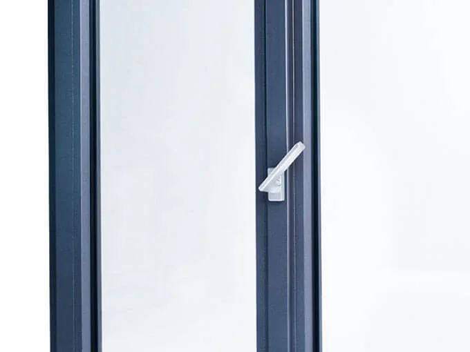 Easy operation handle